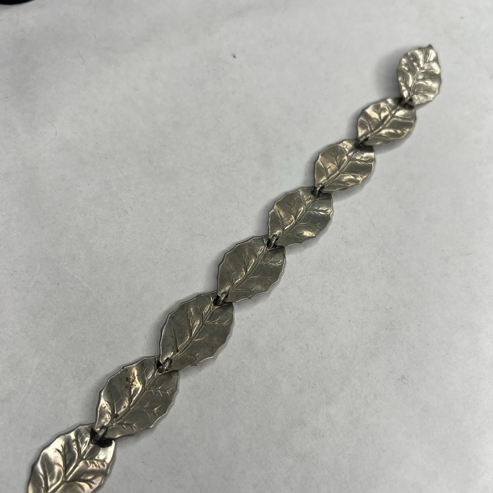 Vintage Estate Jewelry Silverplate Leaf Bracelet 7" Needs Clasp